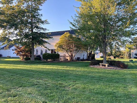 4th image of 5112 Burrell Dr