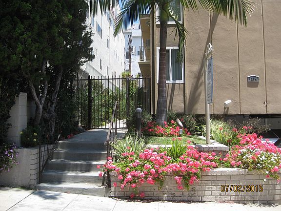 2nd image of 1274 Granville Ave APT 3