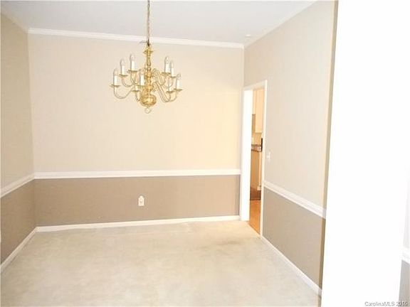 5th image of 13610 Royalwood Ln