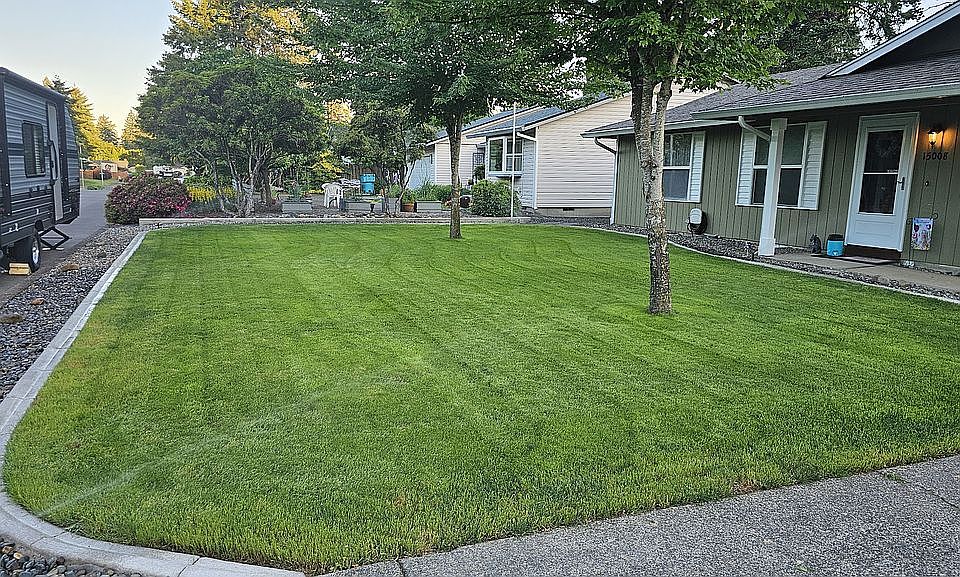 2nd image of 15008 NE 8th St