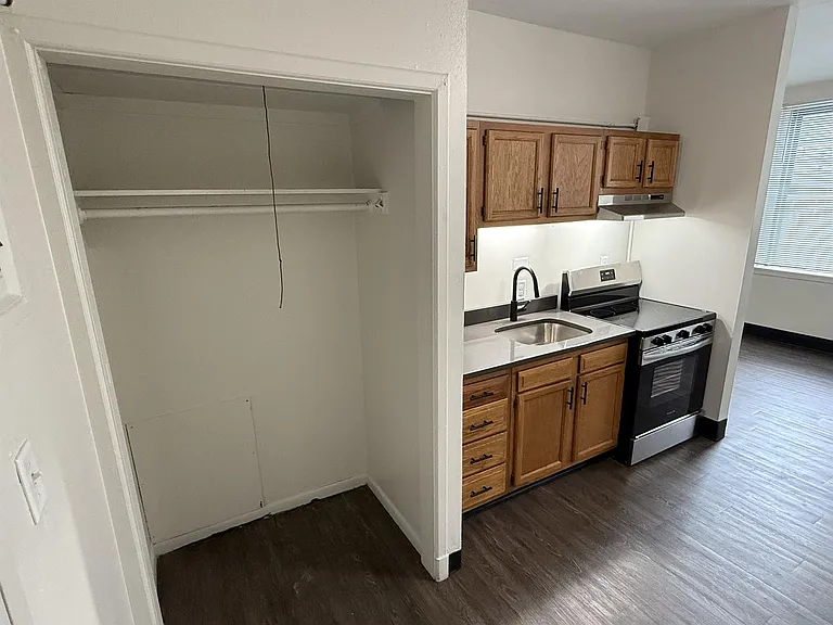 123 E Iowa Ave #3 — Photo 4