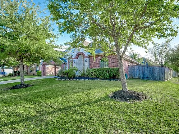5th image of 21711 Blackstone Ct