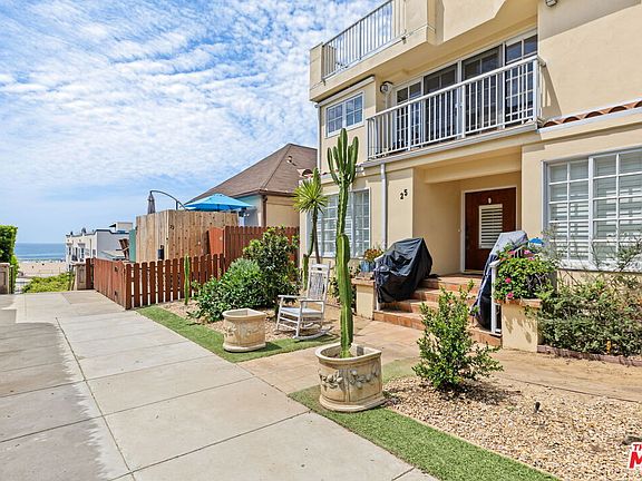 2nd image of 25 Arcadia Ter #Penthouse