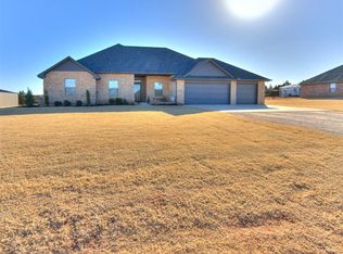 6949 Seabiscuit Ln, Guthrie, OK 73044