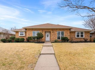 1915 Chesham Dr, Carrollton, TX 75007