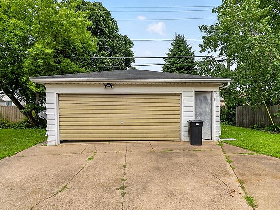4th image of 2812 Durand AVENUE