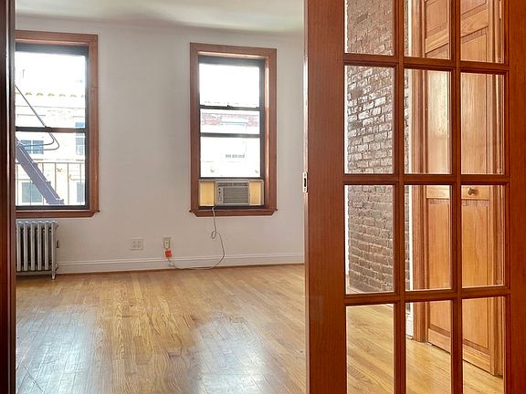 5th image of 22 Saint Marks Pl APT 13