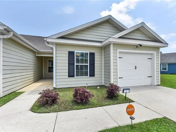 121 Ashwood Cir, Saint Marys, GA 31558