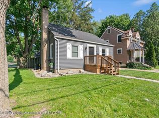 952 Sunset Ln, East Lansing, MI 48823