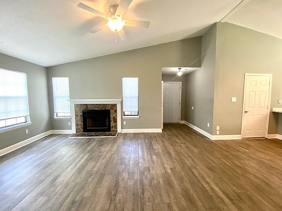 4th image of 3004 Steeple Chase Ct