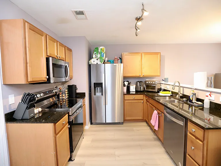 1733 Benelli St — Photo 27