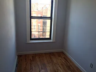 Rented by REALTY QUEST NEW YORK INC