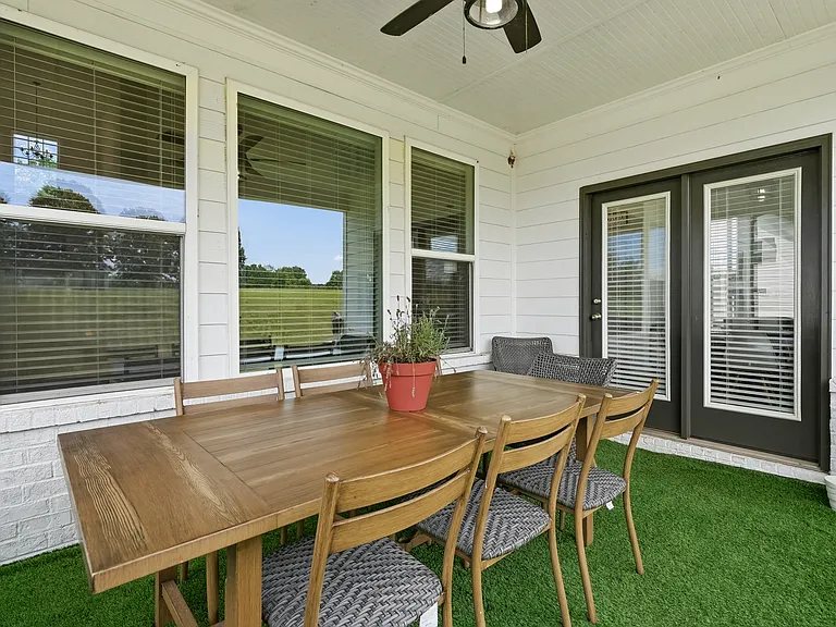 2049 Chestnut Oak Trl — Photo 15
