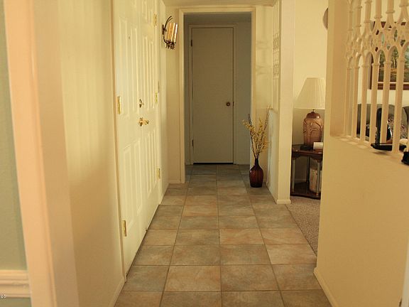 4th image of 10527 W Caron Dr