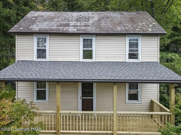 7714 Cherry Valley Rd, Delaware Water Gap, PA 18327