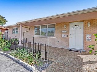 8490 NW 10th St, Pembroke Pines, FL 33024