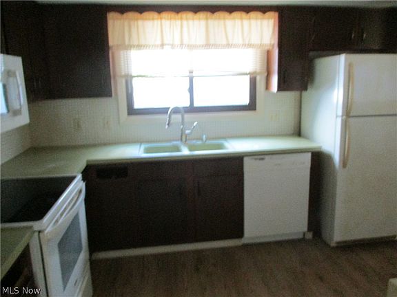 4th image of 722 Tinkers Ln