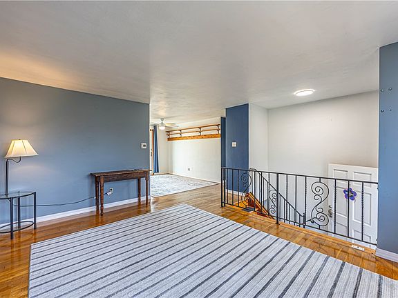 4th image of 4340 Frederick Dr