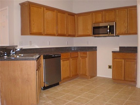 5th image of 3712 Clubview Dr