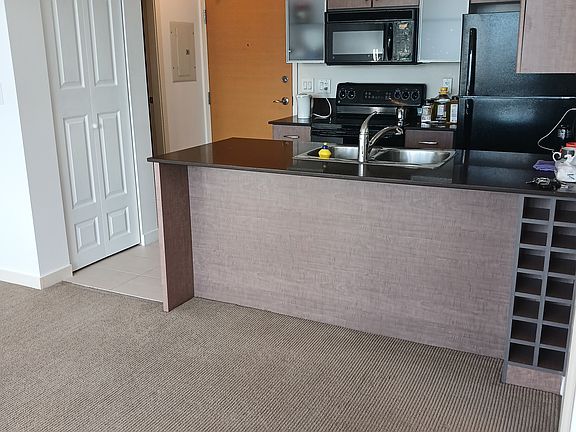 2nd image of 977 Mainland St #1708