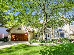 436 Buckingham Pl, Downers Grove, IL 60516