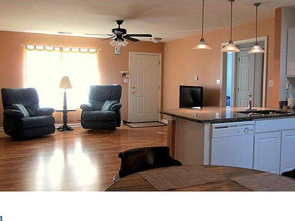 2nd image of 21185 Sand Dollar Trl