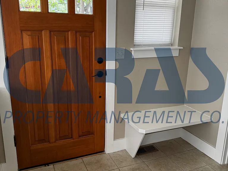 128 Snowberry St — Photo 3