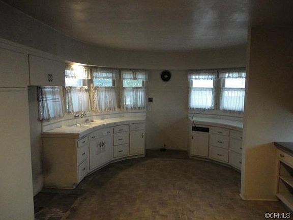 2nd image of 2118 Arlington Ave