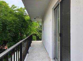 458 SW 6th St, Miami, FL 33130