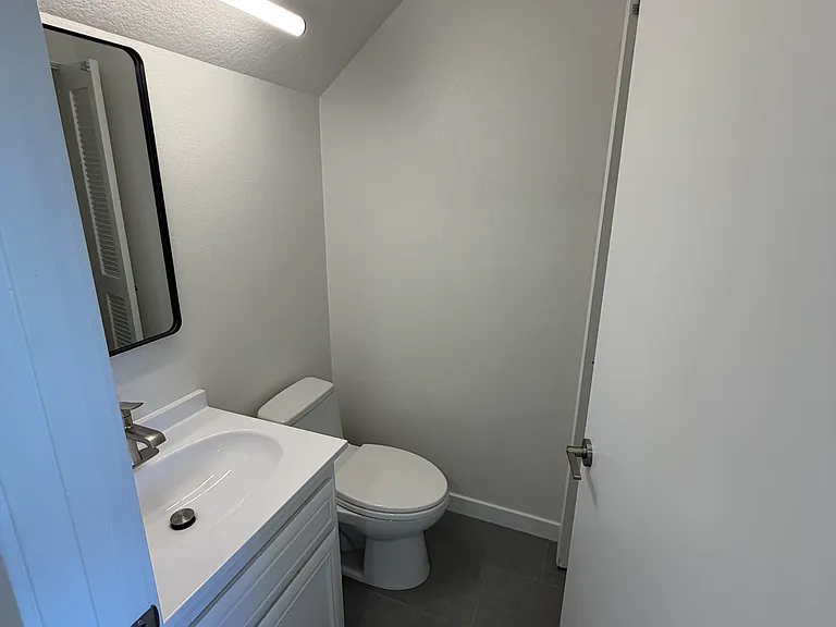 121 Olive St #12 — Photo 3