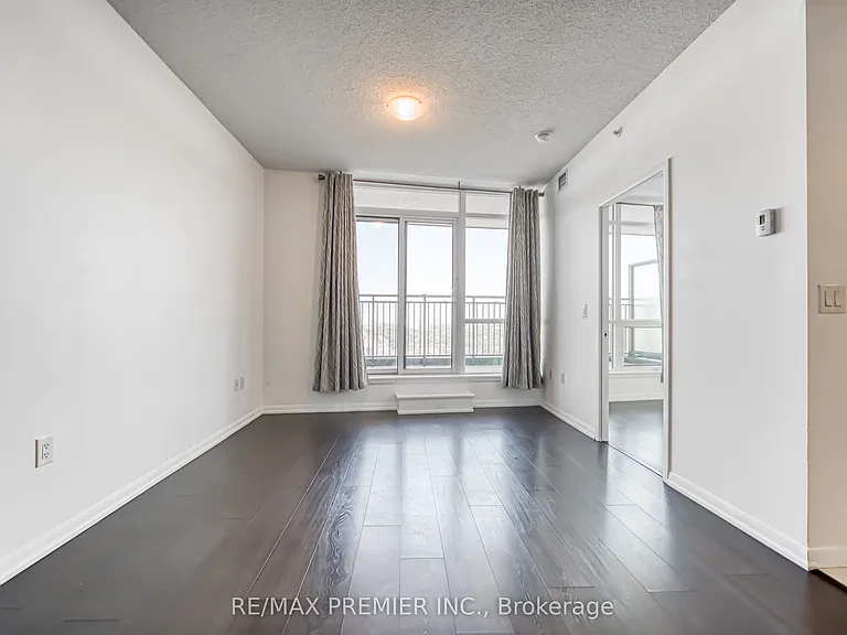 800 Lawrence Ave W #2013 — Photo 13