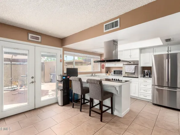 1621 E SOUTHERN Avenue, Tempe, AZ 85282