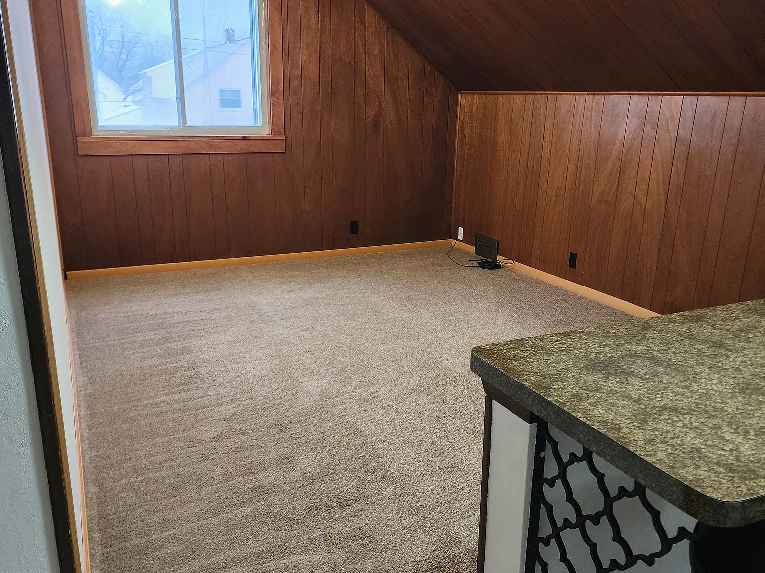 158 Jackson Ave — Photo 2