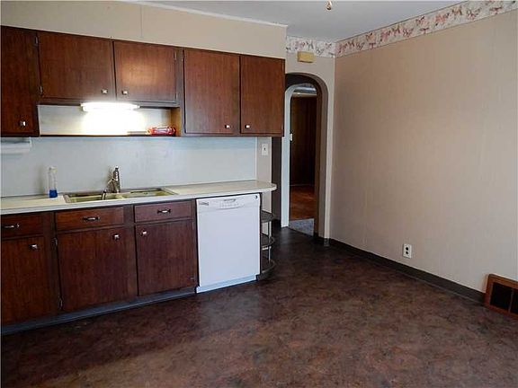 2nd image of 1026 N 24th St