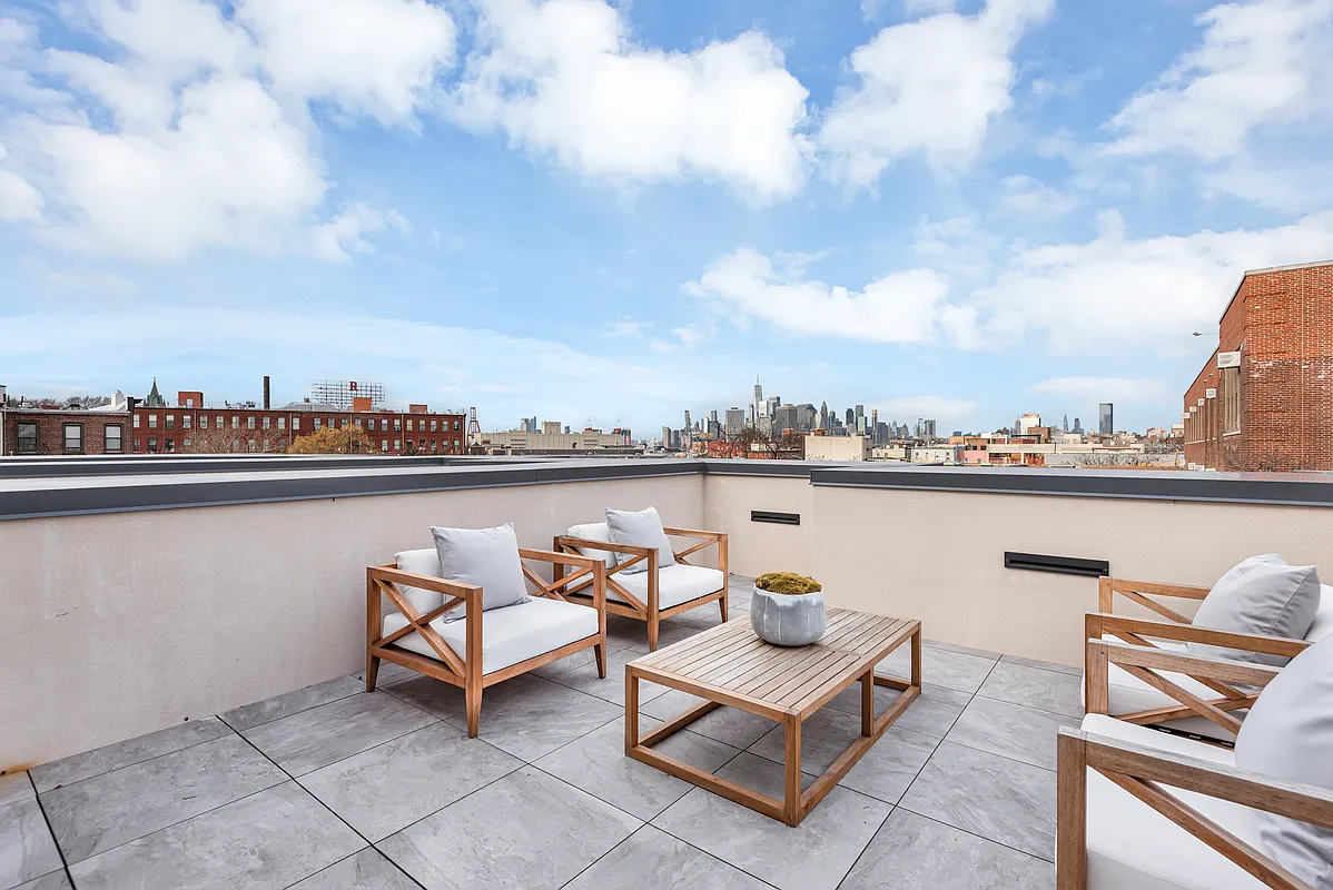 26A Huntington Street in Red Hook : Sales, Rentals, Floorplans