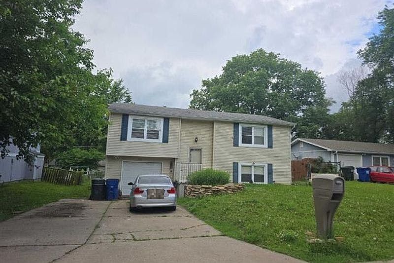 1st image of 2525 Bonanza St