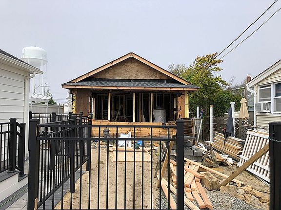 3rd image of 1709 NW Central Ave #B