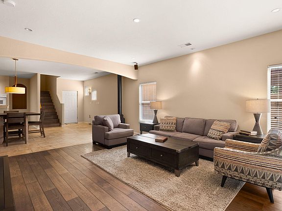 4th image of 11604 Terracita Ln SE
