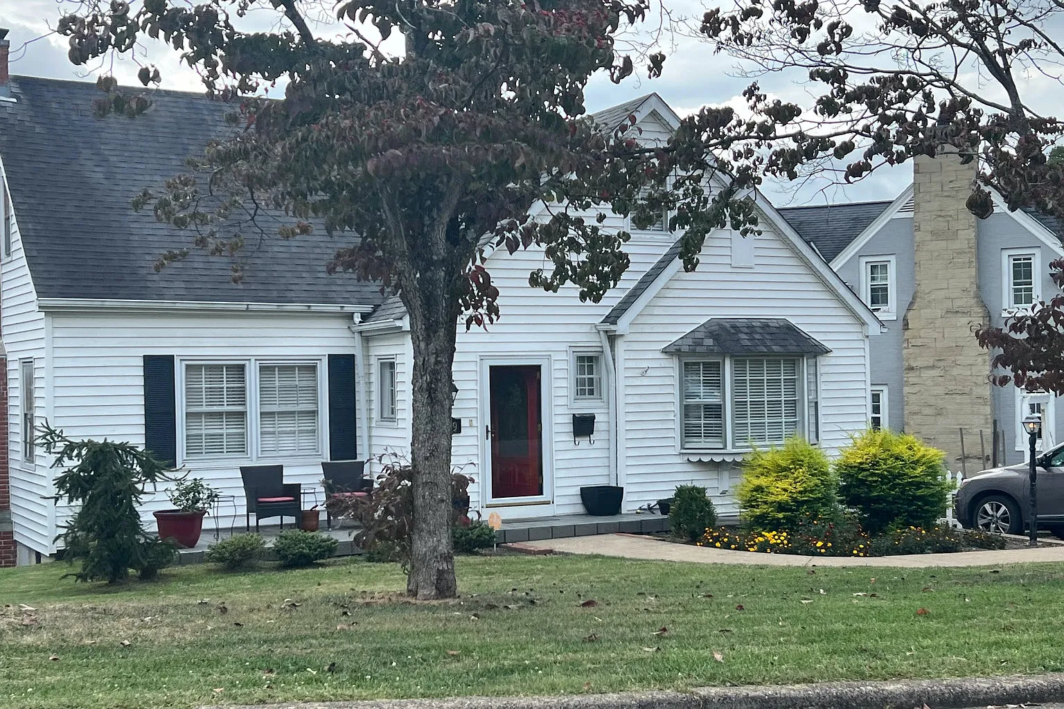 1929 Wiltshire Blvd photo 1