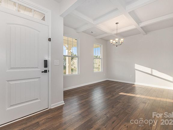 2nd image of 423 Shallowford Dr