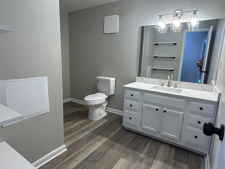 122 W North St #5 — Photo 18