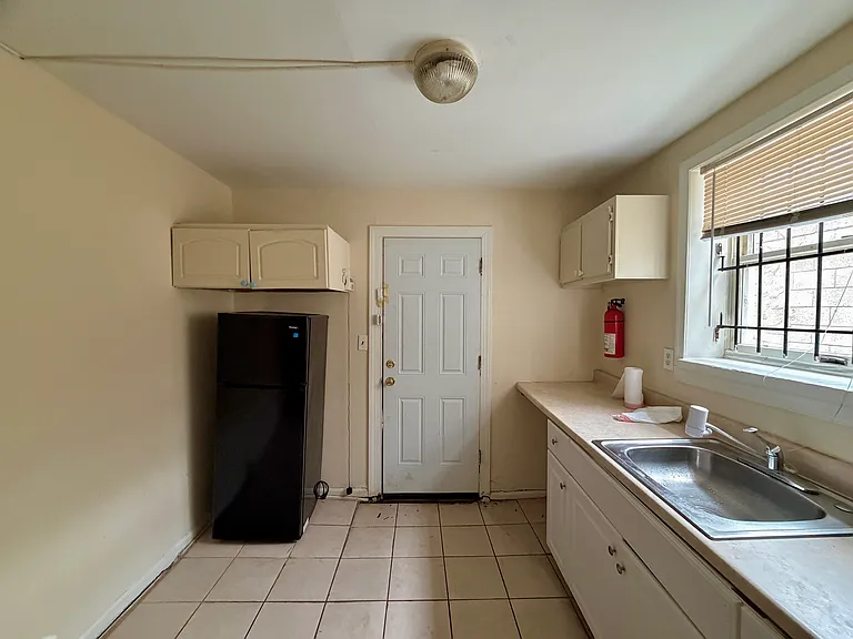 3202 Pearl St — Photo 9