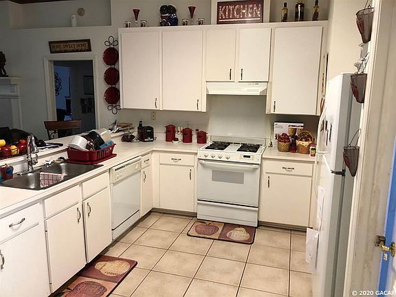 3rd image of 6203 NW 35th Ter