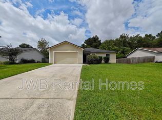 1600 Twin Oak Dr W, Middleburg, FL 32068