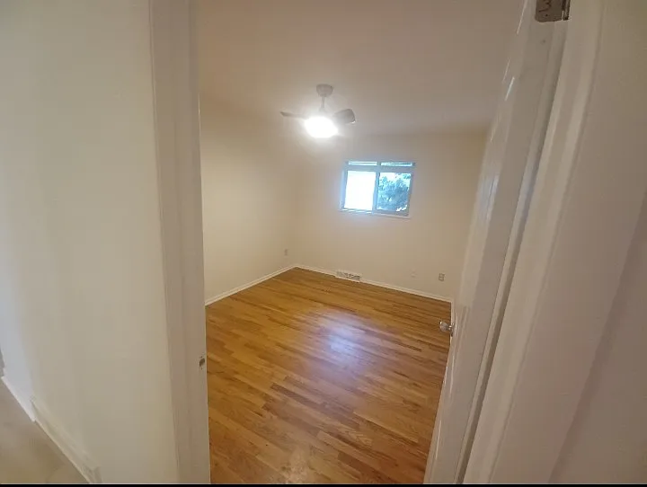 1525 Meeker Dr — Photo 12