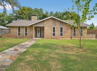 2922 Canyon Dr, Grapevine, TX 76051