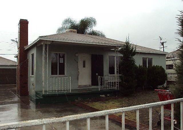 1st image of 7919 Vantage Ave