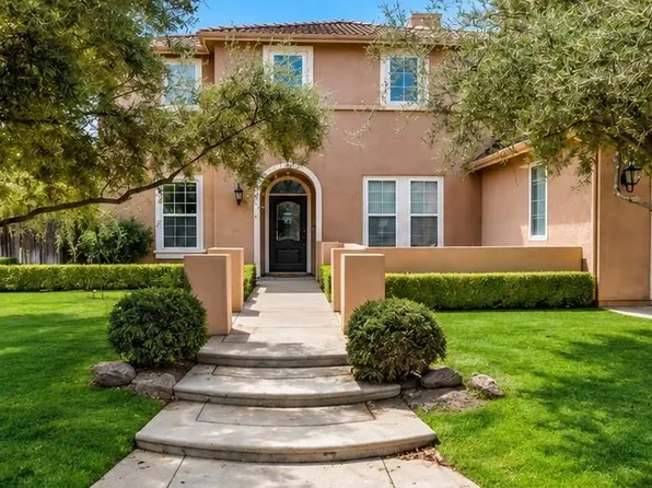 11073 E Le Conte Pass Ct, Clovis, CA 93619