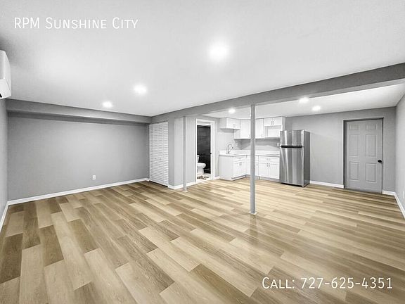 3rd image of 875 19th Ave S #1/2