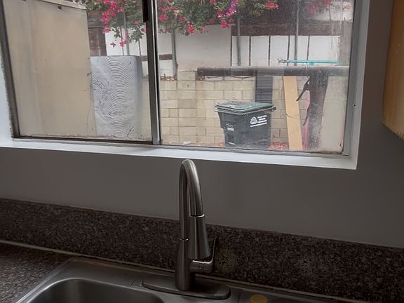 3rd image of 846 N Brannick Ave